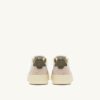 MEDALIST LOW SNEAKER AUS WEISSEM UND COVERT GRÜNEM LEDER-WILDLEDER