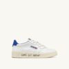 MEDALIST LOW SNEAKER AUS WEISSEM UND PALACE BLUE LEDER MIT SCHRIFTZUG MEDALIST LOW SNEAKER AUS WEISSEM UND PALACE BLUE LEDER MIT SCHRIFTZUG