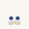MEDALIST LOW SNEAKER AUS WEISSEM UND PALACE BLUE LEDER MIT SCHRIFTZUG MEDALIST LOW SNEAKER AUS WEISSEM UND PALACE BLUE LEDER MIT SCHRIFTZUG
