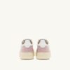 MEDALIST LOW SNEAKER AUS WEISSEM UND PUDERBEIGEHEMDE-LEDER-WILDLEDER