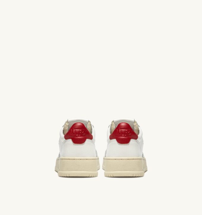 MEDALIST LOW SNEAKER AUS WEISSEM UND ROTEM LEDER MEDALIST LOW SNEAKER AUS WEISSEM UND ROTEM LEDER