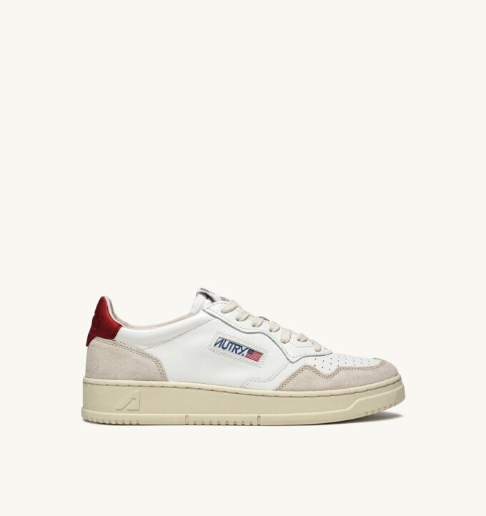 KÖRBE MEDAILLENGEWINNER LOW EN CUIR BLANCET ROUGE ET DAIM BEIGE