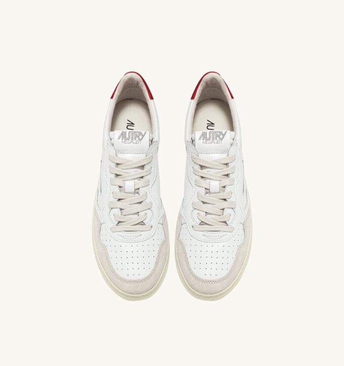 MEDALIST LOW SNEAKER AUS WEISSEM UND ROTEM LEDER UND BEIGEM WILDLEDER MEDALIST LOW SNEAKER AUS WEISSEM UND ROTEM LEDER UND BEIGEM WILDLEDER