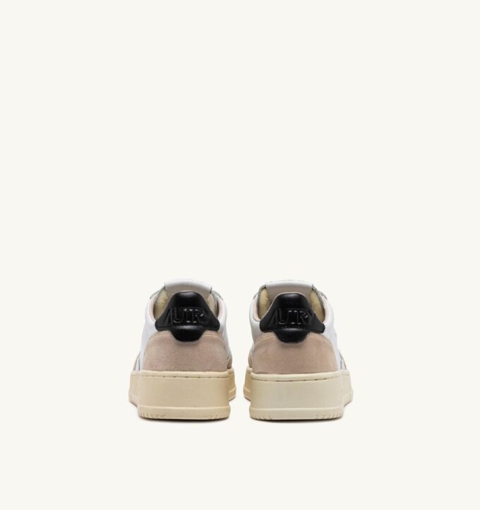 MEDALIST LOW SNEAKER AUS WEISSEM UND SCHWARZEM LEDER UND BEIGEM WILDLEDER MEDALIST LOW SNEAKER AUS WEISSEM UND SCHWARZEM LEDER UND BEIGEM WILDLEDER