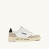 MEDALIST LOW SNEAKER AUS WEISSEM UND SCHWARZEM LEDER UND WILDLEDER MIT SCHRIFTZUG MEDALIST LOW SNEAKER AUS WEISSEM UND SCHWARZEM LEDER UND WILDLEDER MIT SCHRIFTZUG