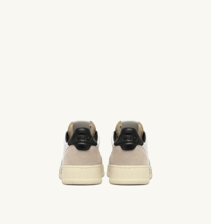 MEDALIST LOW SNEAKER AUS WEISSEM UND SCHWARZEM LEDER UND WILDLEDER MIT SCHRIFTZUG MEDALIST LOW SNEAKER AUS WEISSEM UND SCHWARZEM LEDER UND WILDLEDER MIT SCHRIFTZUG
