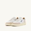 MEDALIST LOW SNEAKER AUS WEISSEM UND SILBERBLAUEM LEDER-WILDLEDER