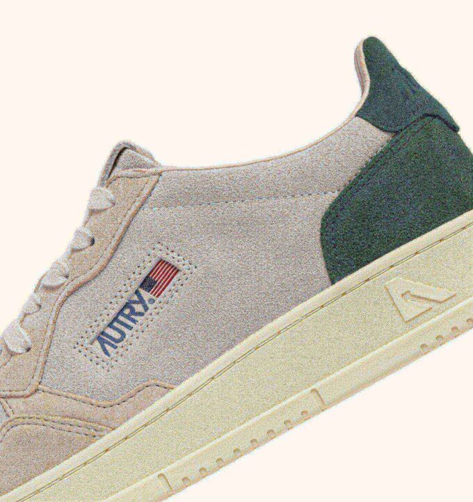 MEDALIST LOW SNEAKER IN DREIFARBIGEM SAND- UND GRÜNEM WILDLEDER MEDALIST LOW SNEAKER IN DREIFARBIGEM SAND- UND GRÜNEM WILDLEDER