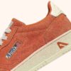 MEDALIST LOW SNEAKER IN FANTA UND OFF WHITE WILDLEDER MEDALIST LOW SNEAKER IN FANTA UND OFF WHITE WILDLEDER
