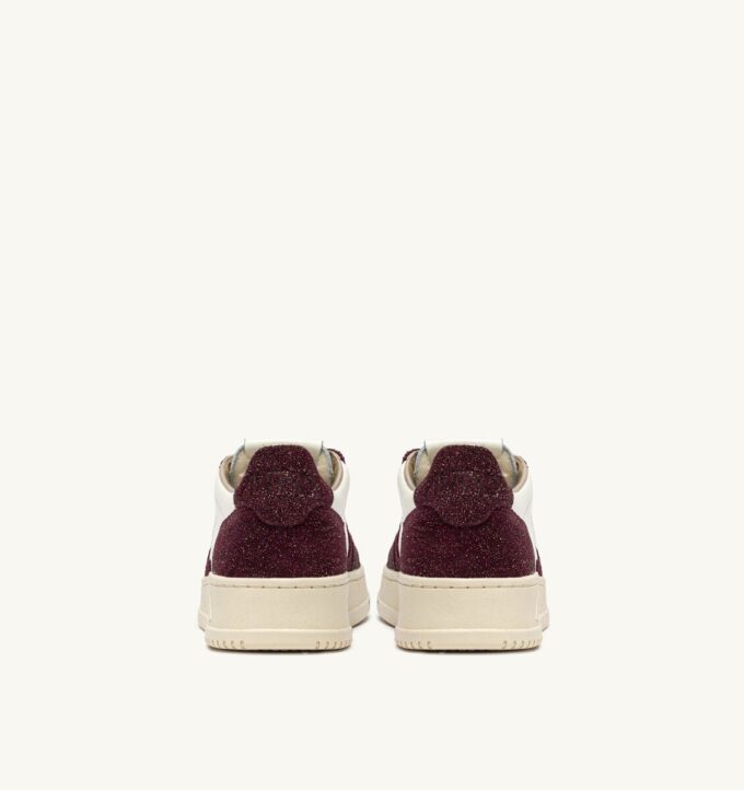 MEDALIST LOW SNEAKER IN LEDER MARSHMALLOW UND AMARONE GLITTER