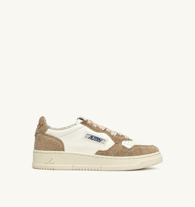 MEDALIST LOW SNEAKER IN LEDER MARSHMALLOW UND SAND GLITTER MEDALIST LOW SNEAKER IN LEDER MARSHMALLOW UND SAND GLITTER