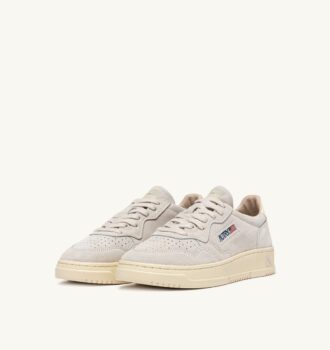 MEDALIST LOW SNEAKER IN MARMOR- UND OFF-WHITE-WILDLEDER