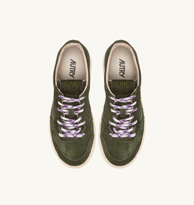 MEDALIST LOW SNEAKER IN MILITÄRGRÜN MIT PONYHAAR-EFFEKT MEDALIST LOW SNEAKER IN MILITÄRGRÜN MIT PONYHAAR-EFFEKT