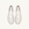 MEDALIST LOW SNEAKER IN OPTICAL WHITE SUPERSOFT NAPA LEDER