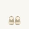 MEDALIST LOW SNEAKER IN PAPYRUS UND OFF WHITE SUEDE