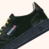 MEDALIST LOW SNEAKER IN SCHWARZ MIT PONYHAAR-EFFEKT