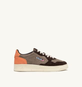 MEDALIST LOW SNEAKER IN TRICOLOR BROWN FANTA UND MOKA SUEDE