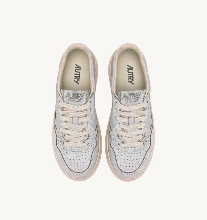 MEDALIST LOW SNEAKER IN WEISS UND ROSA GEFÄRBTEM WILDLEDER MEDALIST LOW SNEAKER IN WEISS UND ROSA GEFÄRBTEM WILDLEDER