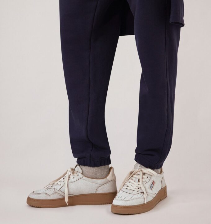 MEDALIST LOW SNEAKER IN WEISS UND TABAKBRAUNEM WILDLEDER MIT ABSCHNITTENEM EFFEKT MEDALIST LOW SNEAKER IN WEISS UND TABAKBRAUNEM WILDLEDER MIT ABSCHNITTENEM EFFEKT