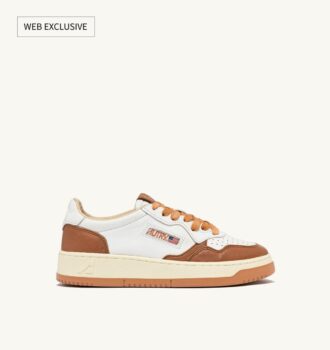 MEDALIST LOW SNEAKER IN WEISSEM UND SANDSTORM LEDER