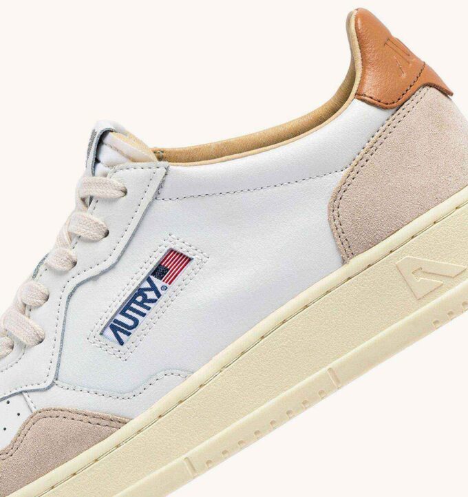 MEDALIST LOW SNEAKER IN WEISSEM UND SANDSTORM-LEDER-WILDLEDER MEDALIST LOW SNEAKER IN WEISSEM UND SANDSTORM-LEDER-WILDLEDER