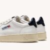 MEDALIST LOW SNEAKER IN WEISSEM UND SPACE LEDER