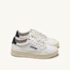 MEDALIST LOW SNEAKER IN WEISSEM UND SPACE LEDER