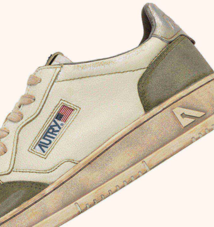 MEDALIST LOW SNEAKER SUPER VINTAGE AUS WEISSEM UND SILBERNEN LEDER UND EIDECHSEN-WILDLEDER MEDALIST LOW SNEAKER SUPER VINTAGE AUS WEISSEM UND SILBERNEN LEDER UND EIDECHSEN-WILDLEDER