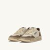 MEDALIST LOW SNEAKER SUPER VINTAGE AUS WEISSEM UND SILBERNEN LEDER UND GEBRANNTEM WILDLEDER MEDALIST LOW SNEAKER SUPER VINTAGE AUS WEISSEM UND SILBERNEN LEDER UND GEBRANNTEM WILDLEDER
