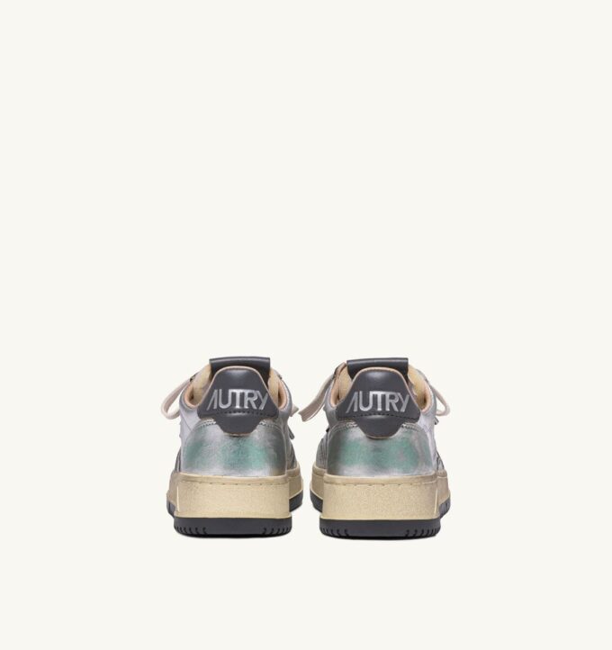 MEDALIST LOW SNEAKER SUPER VINTAGE IN SILBERFARBENEM METALISIERTEM LEDER