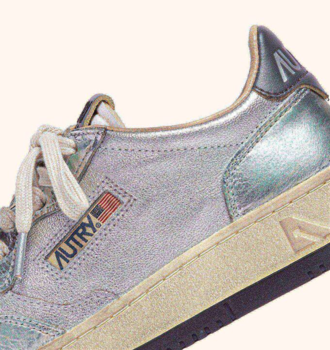 MEDALIST LOW SNEAKER SUPER VINTAGE IN SILBERFARBENEM METALISIERTEM LEDER