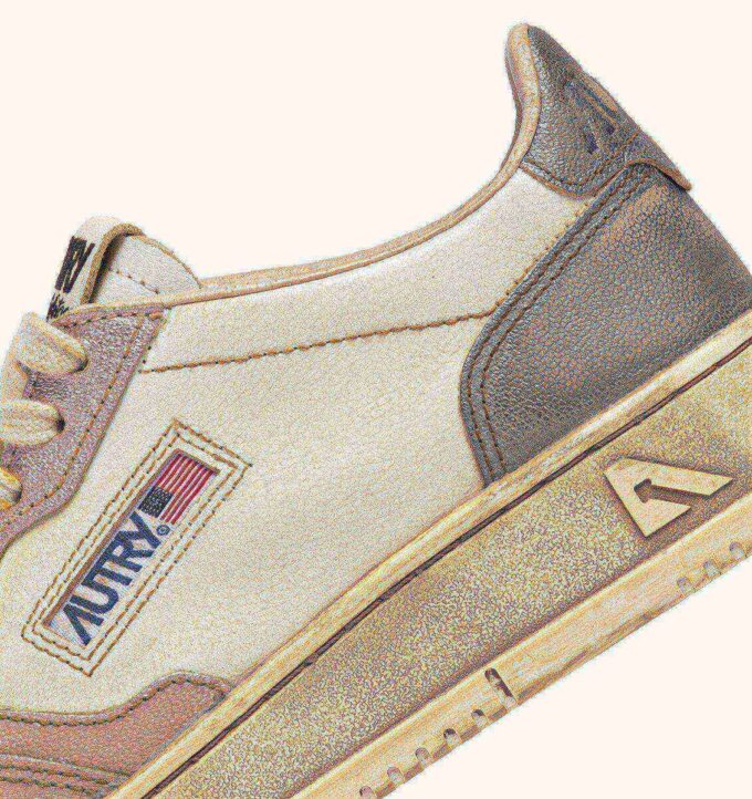 MEDALIST LOW SNEAKER SUPER VINTAGE IN WEISSEM ROSE- UND SCHARFTABELLENLEDER