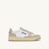 MEDALIST LOW SNEAKERS ZWEIFARBIG IN WEISS UND TIDAL FOAM LEDER