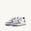 MEDALIST LOW SNEAKERS ZWEIFARBIG IN WEISSEM UND TEMPEST LEDER