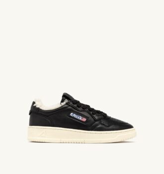 MEDALIST LOW SUPER SOFT SNEAKER AUS SCHWARZEM LEDER