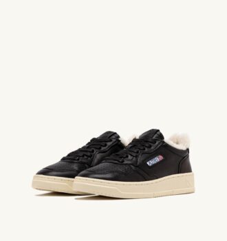 MEDALIST LOW SUPER SOFT SNEAKER AUS SCHWARZEM LEDER