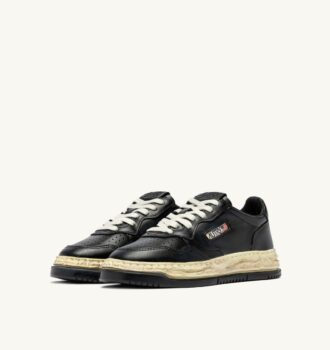 MEDALIST LOW SUPER VINTAGE ‚Autry x Maison MIHARA YASUHIRO General Scale.‘ SNEAKER AUS SCHWARZEM LEDER