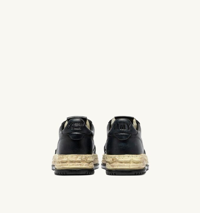 MEDALIST LOW SUPER VINTAGE ‚Autry x Maison MIHARA YASUHIRO General Scale.‘ SNEAKER AUS SCHWARZEM LEDER MEDALIST LOW SUPER VINTAGE ‚Autry x Maison MIHARA YASUHIRO General Scale.‘ SNEAKER AUS SCHWARZEM LEDER