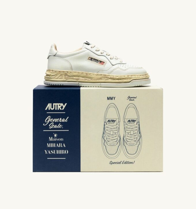 MEDALIST LOW SUPER VINTAGE ‚Autry x Maison MIHARA YASUHIRO General Scale.‘ Sneaker aus weißem Leder