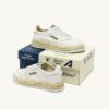 MEDALIST LOW SUPER VINTAGE ‚Autry x Maison MIHARA YASUHIRO General Scale.‘ Sneaker aus weißem Leder MEDALIST LOW SUPER VINTAGE ‚Autry x Maison MIHARA YASUHIRO General Scale.‘ Sneaker aus weißem Leder