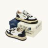 MEDALIST LOW SUPER VINTAGE ‚Autry x Maison MIHARA YASUHIRO General Scale.‘ Sneaker aus weißem und schwarzem Leder