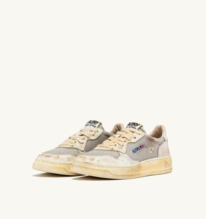 MEDALIST LOW SUPER VINTAGE SNEAKER AUS GRAUEM UND WEISSEM LEDER UND MESH MEDALIST LOW SUPER VINTAGE SNEAKER AUS GRAUEM UND WEISSEM LEDER UND MESH