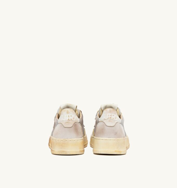 MEDALIST LOW SUPER VINTAGE SNEAKER AUS GRAUEM UND WEISSEM LEDER UND MESH MEDALIST LOW SUPER VINTAGE SNEAKER AUS GRAUEM UND WEISSEM LEDER UND MESH