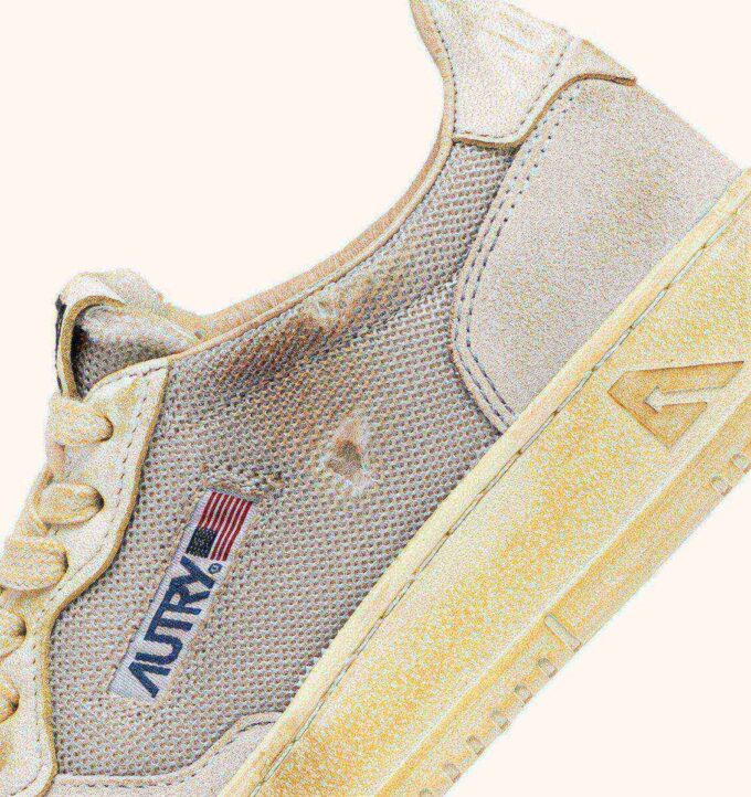MEDALIST LOW SUPER VINTAGE SNEAKER AUS GRAUEM UND WEISSEM LEDER UND MESH MEDALIST LOW SUPER VINTAGE SNEAKER AUS GRAUEM UND WEISSEM LEDER UND MESH