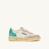 MEDALIST LOW SUPER VINTAGE SNEAKER AUS SILBER- UND AQUA-GEBÜRSTETEM LEDER