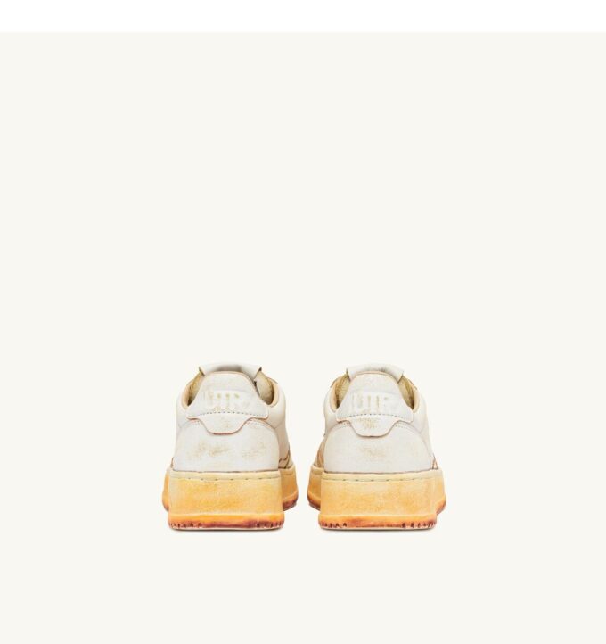 MEDALIST LOW SUPER VINTAGE SNEAKER AUS WEISSEM ABGEDRUCKTEM LEDER MEDALIST LOW SUPER VINTAGE SNEAKER AUS WEISSEM ABGEDRUCKTEM LEDER