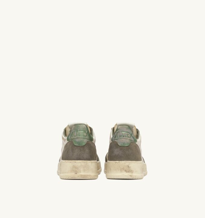 MEDALIST LOW SUPER VINTAGE SNEAKER IN SAND LEDER-WILDLEDER