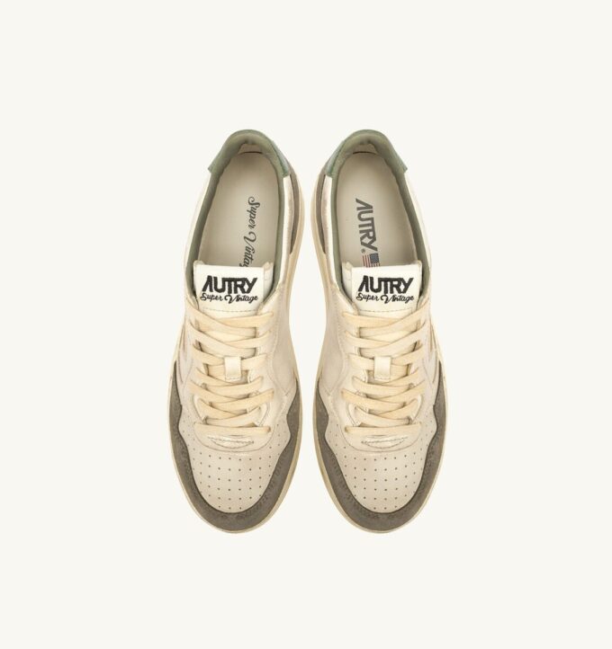 MEDALIST LOW SUPER VINTAGE SNEAKER IN SAND LEDER-WILDLEDER