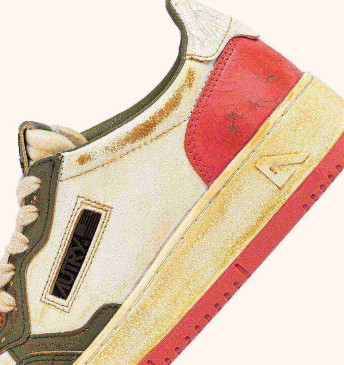 MEDALIST LOW SUPER VINTAGE SNEAKER IN TEA-ROSE UND COVERT GREEN LEDER