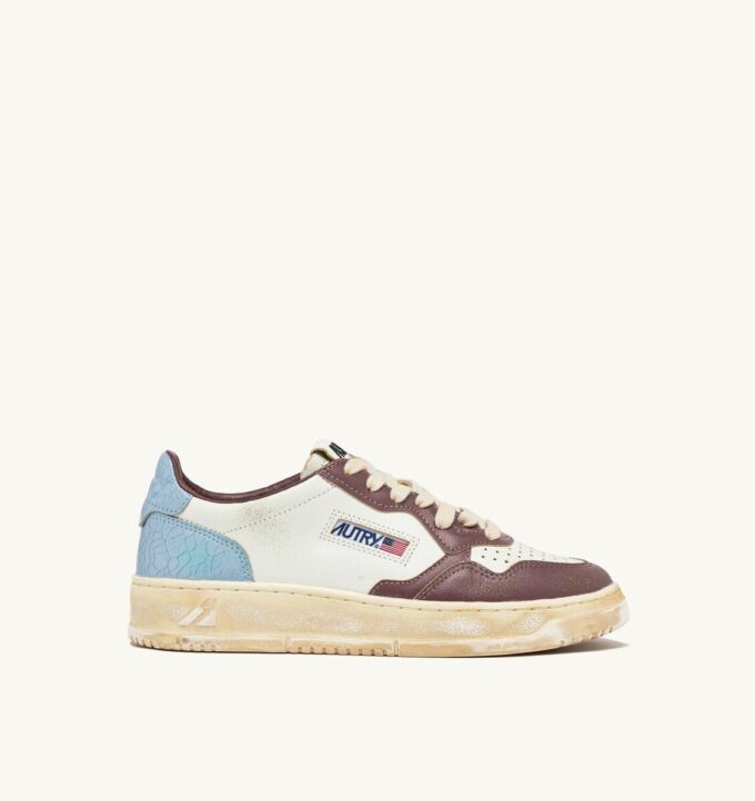 MEDALIST LOW SUPER VINTAGE SNEAKER IN WEISS, HIMMELSBLAU UND TAUPE